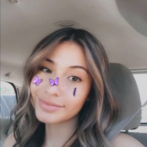 Meet your Posher, Selena